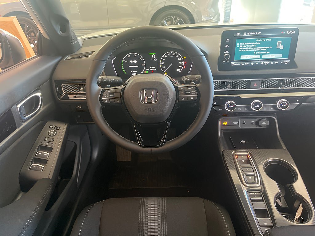 Vehicle Image 10