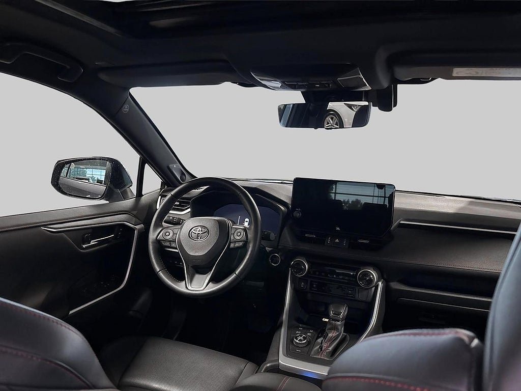 Vehicle Image 11