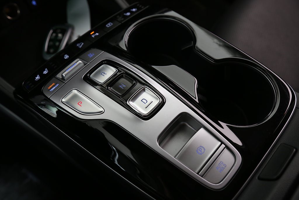 Vehicle Image 25