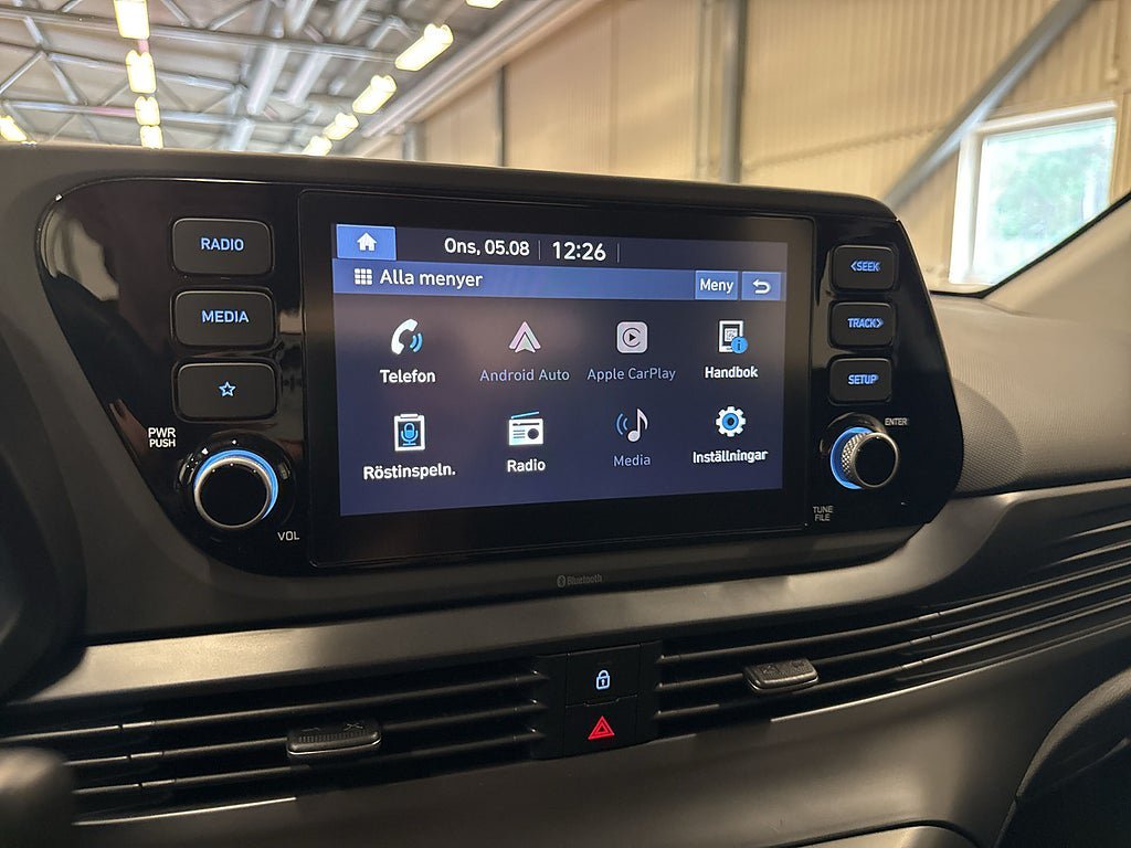 Vehicle Image 18