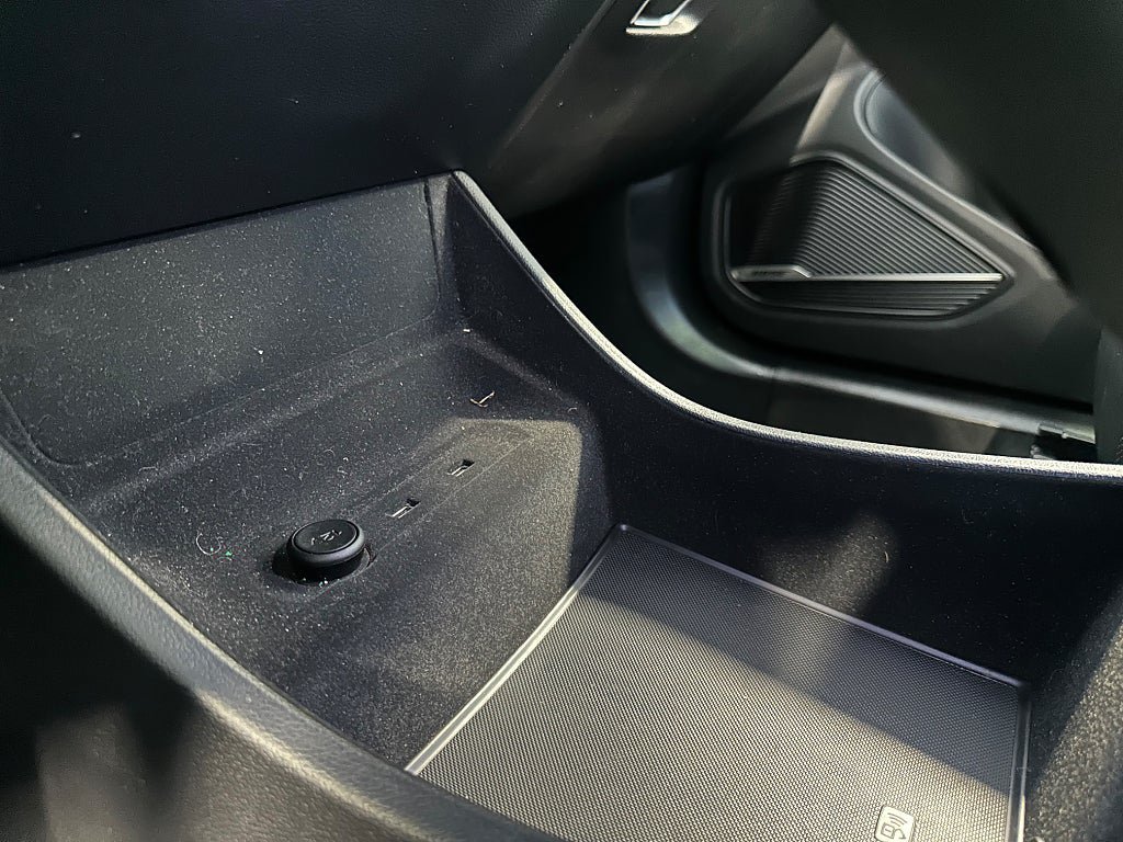 Vehicle Image 27