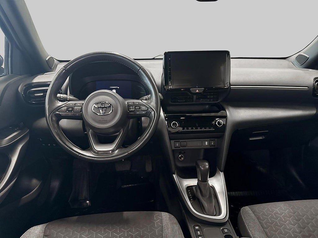 Vehicle Image 12