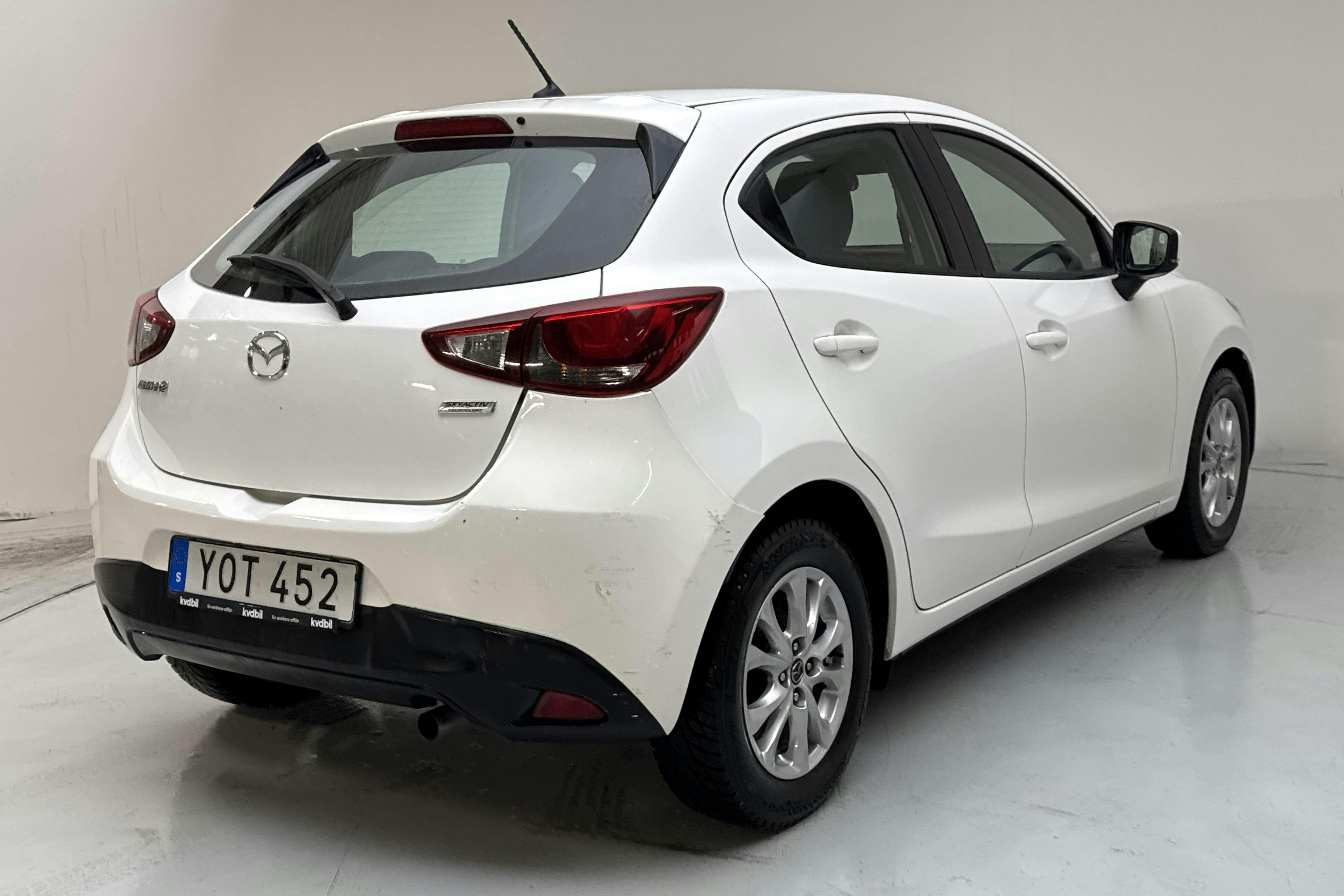 Vehicle Image 3