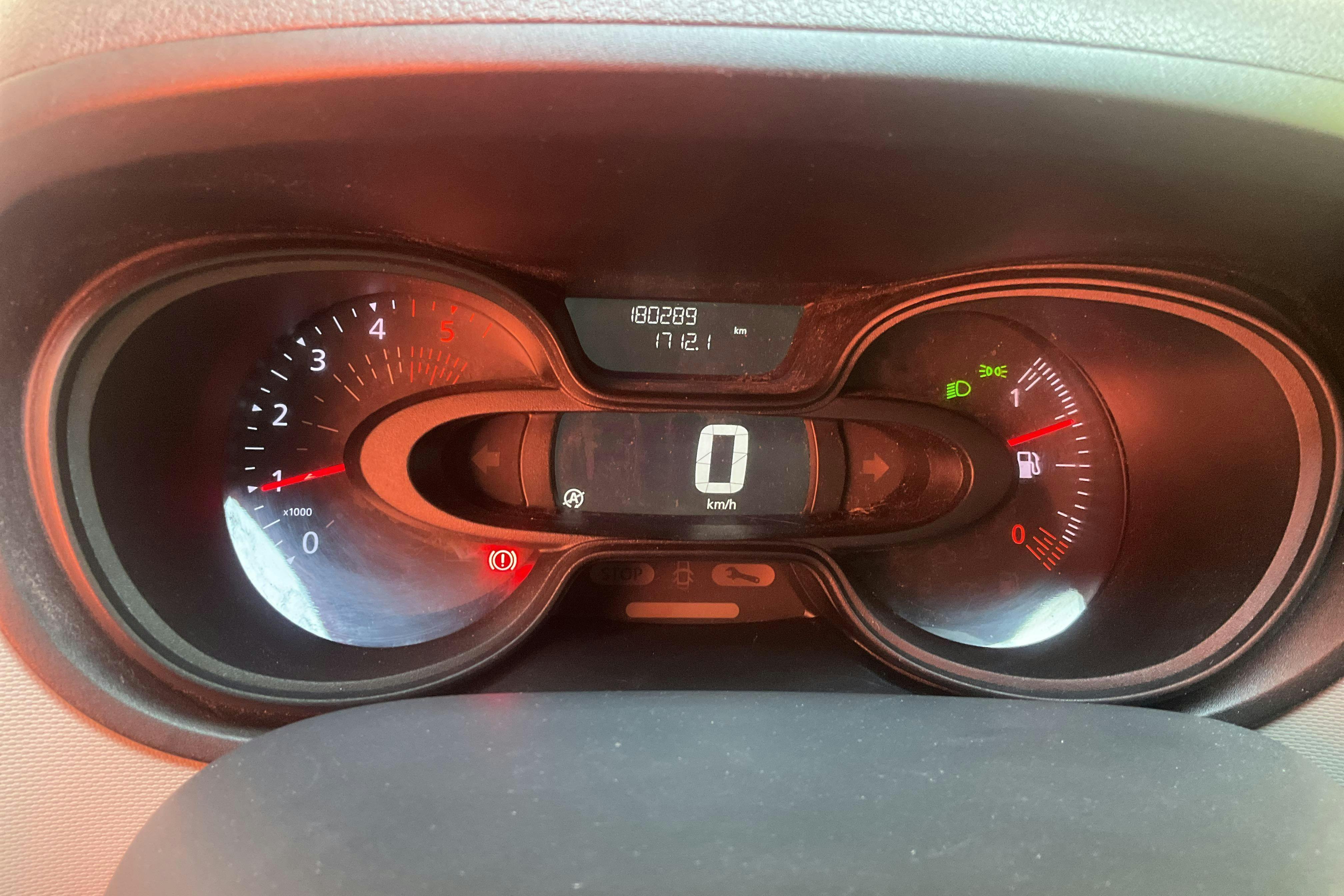 Vehicle Image 9