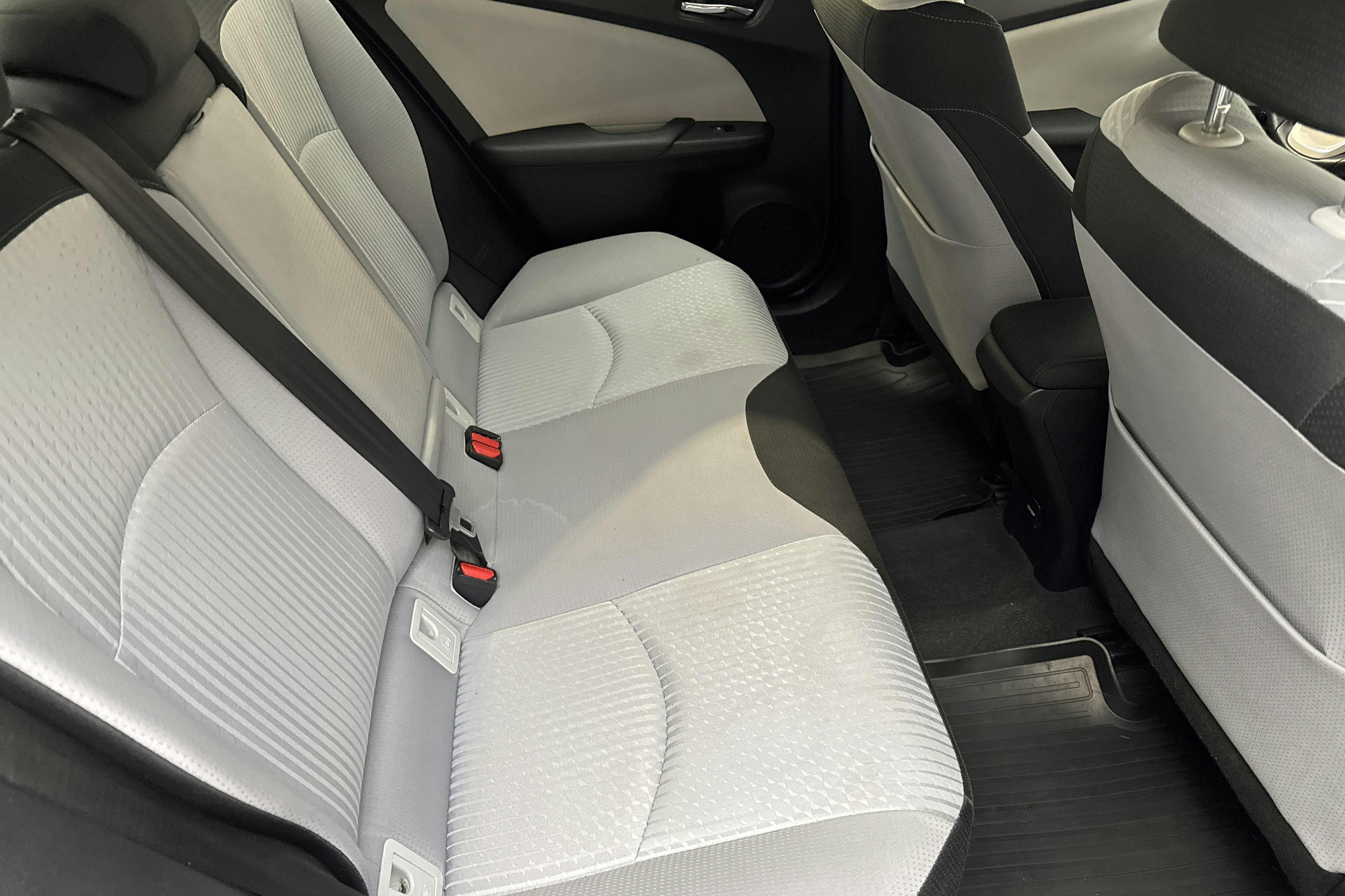 Vehicle Image 8