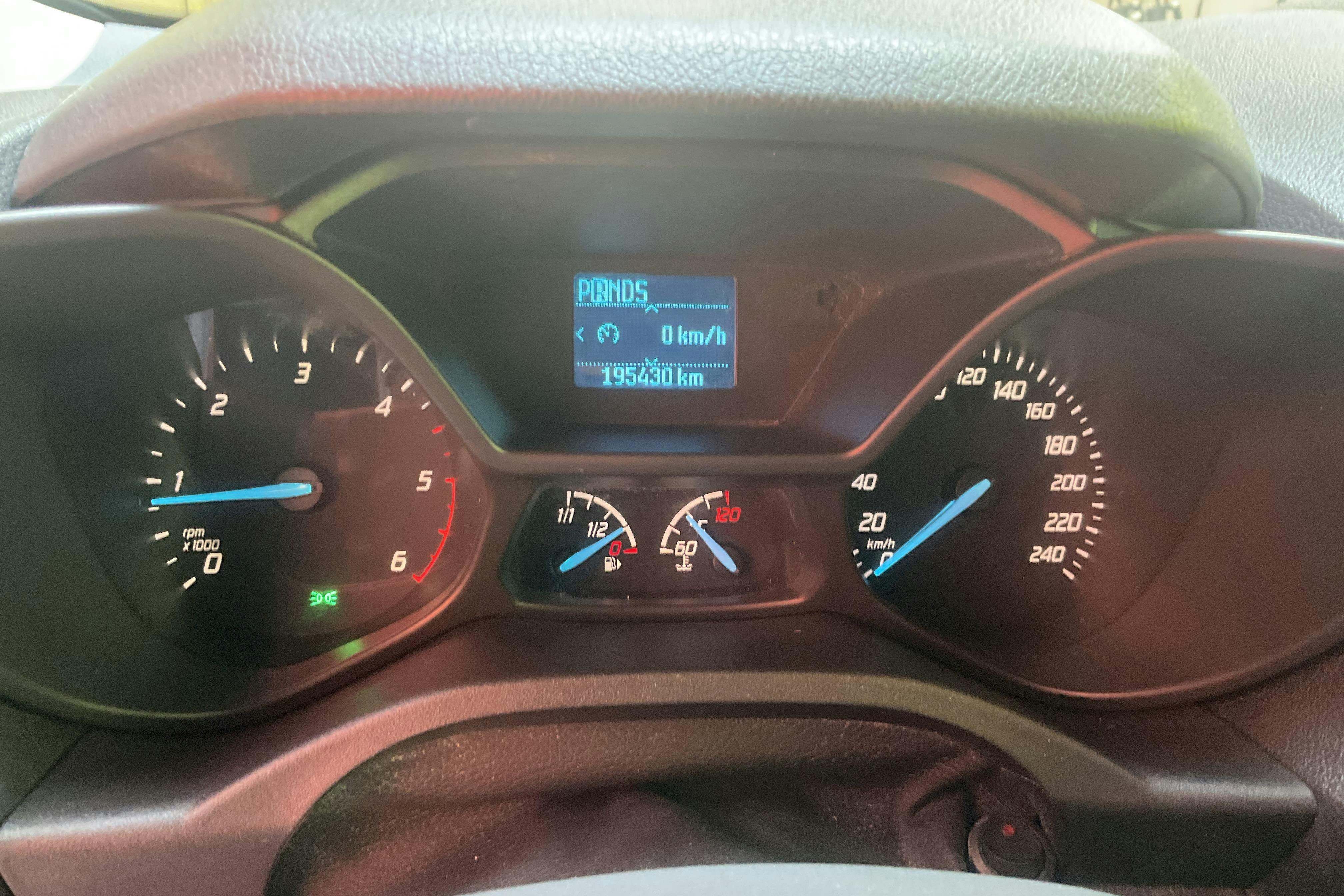 Vehicle Image 9