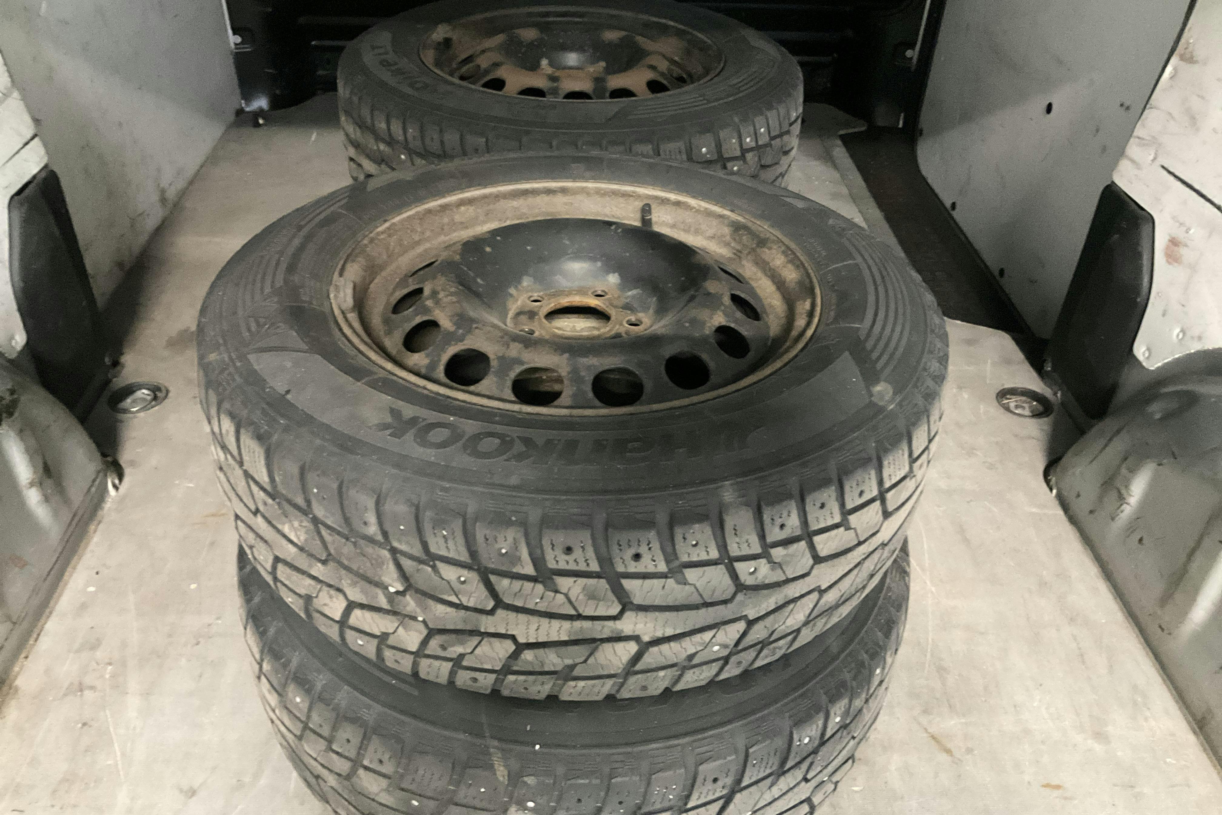 Vehicle Image 11