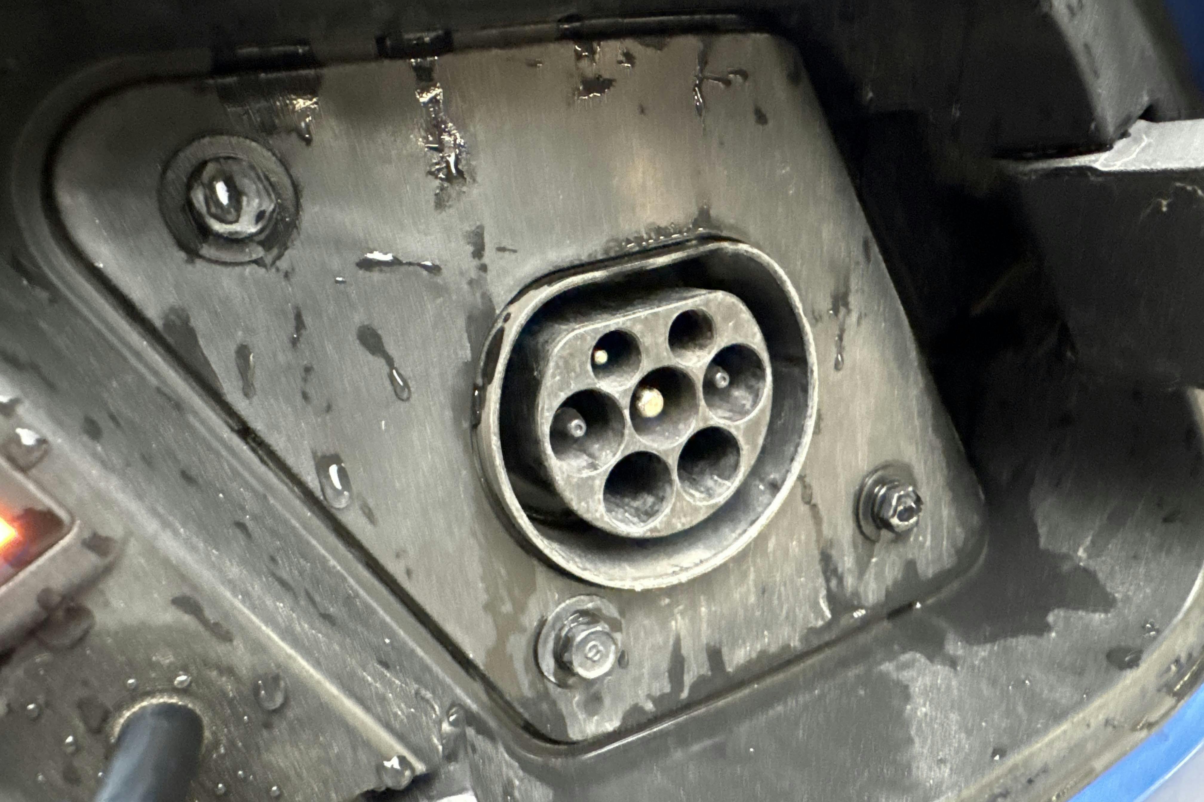 Vehicle Image 13