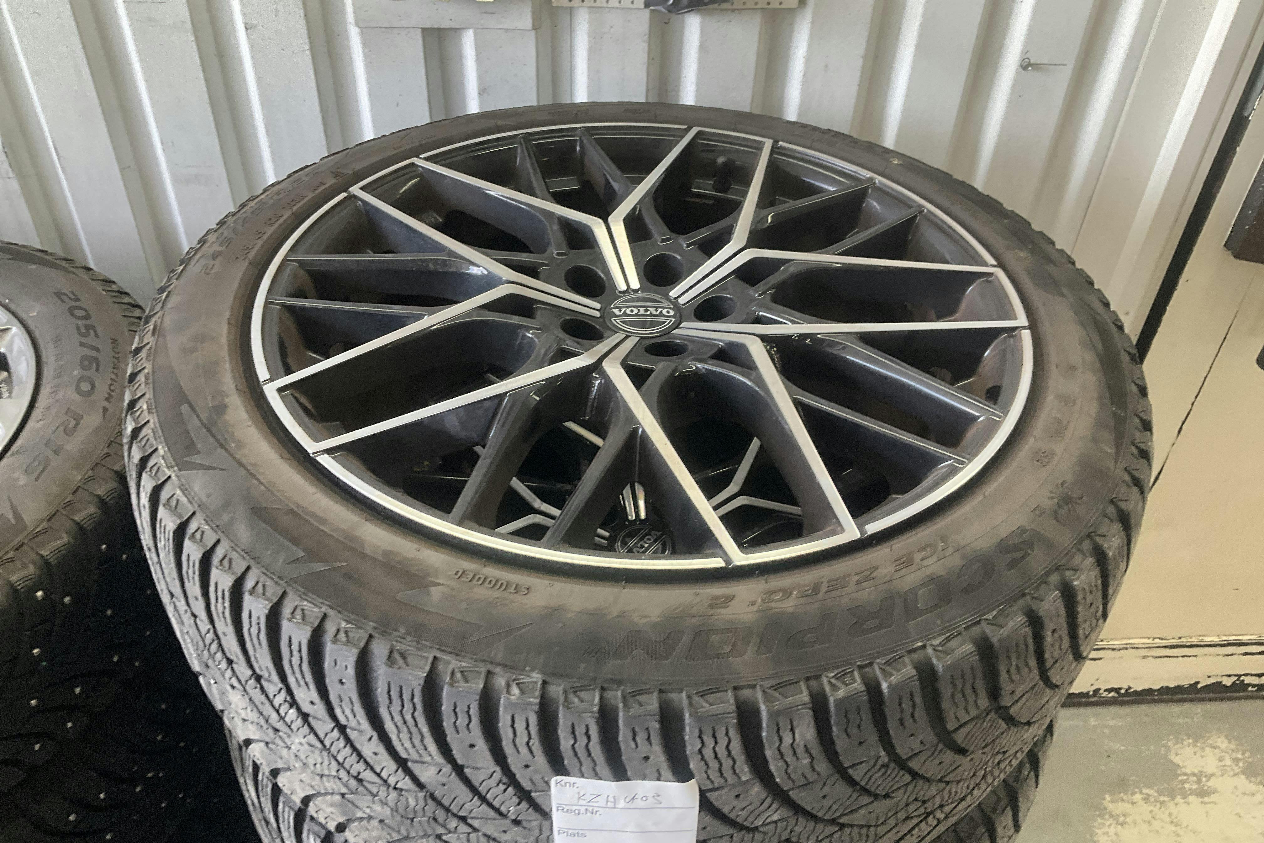 Vehicle Image 22