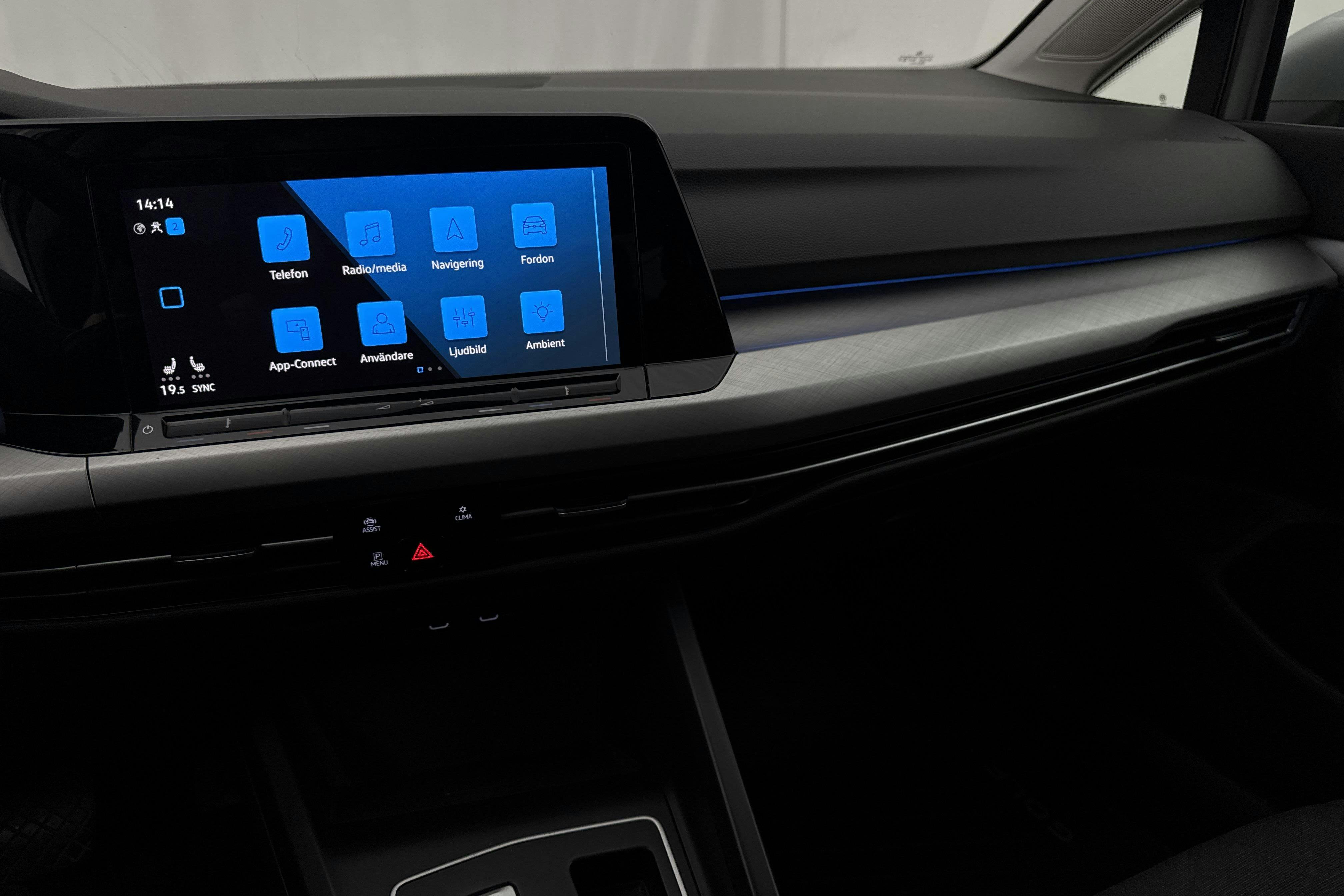 Vehicle Image 12