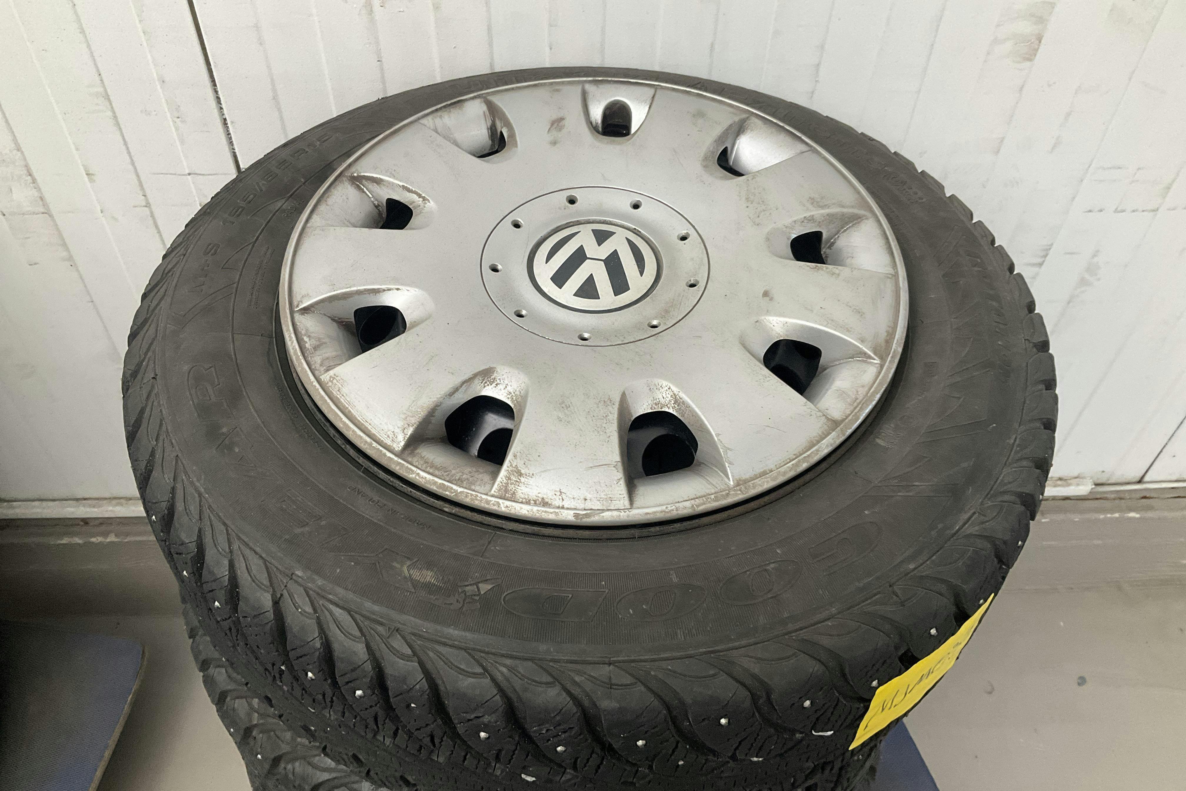 Vehicle Image 14