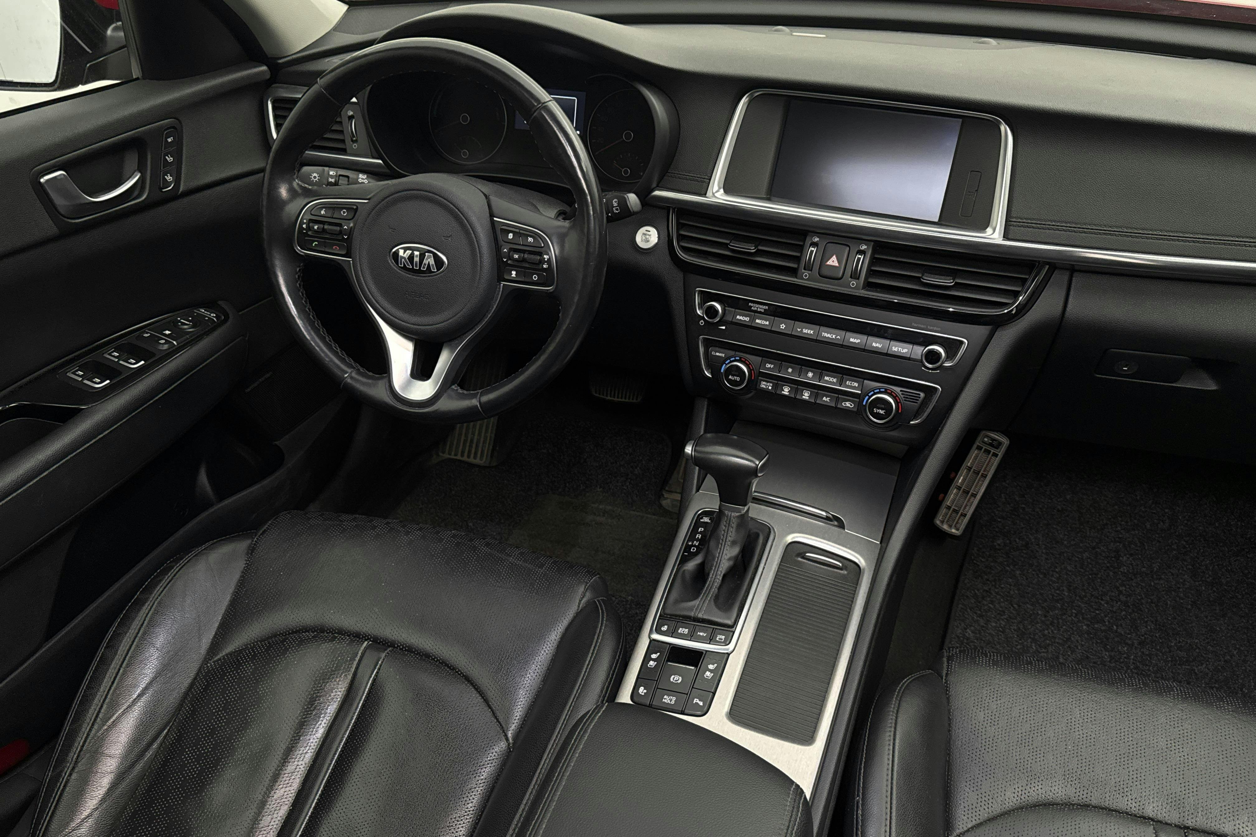 Vehicle Image 16