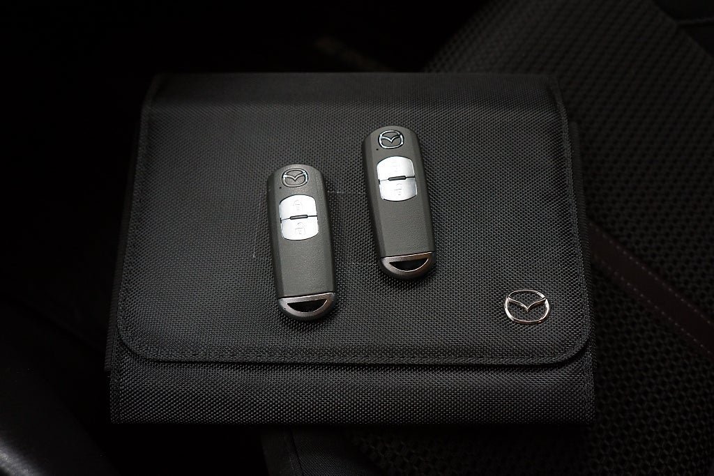 Vehicle Image 17