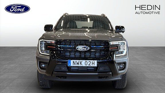 Vehicle Image 8
