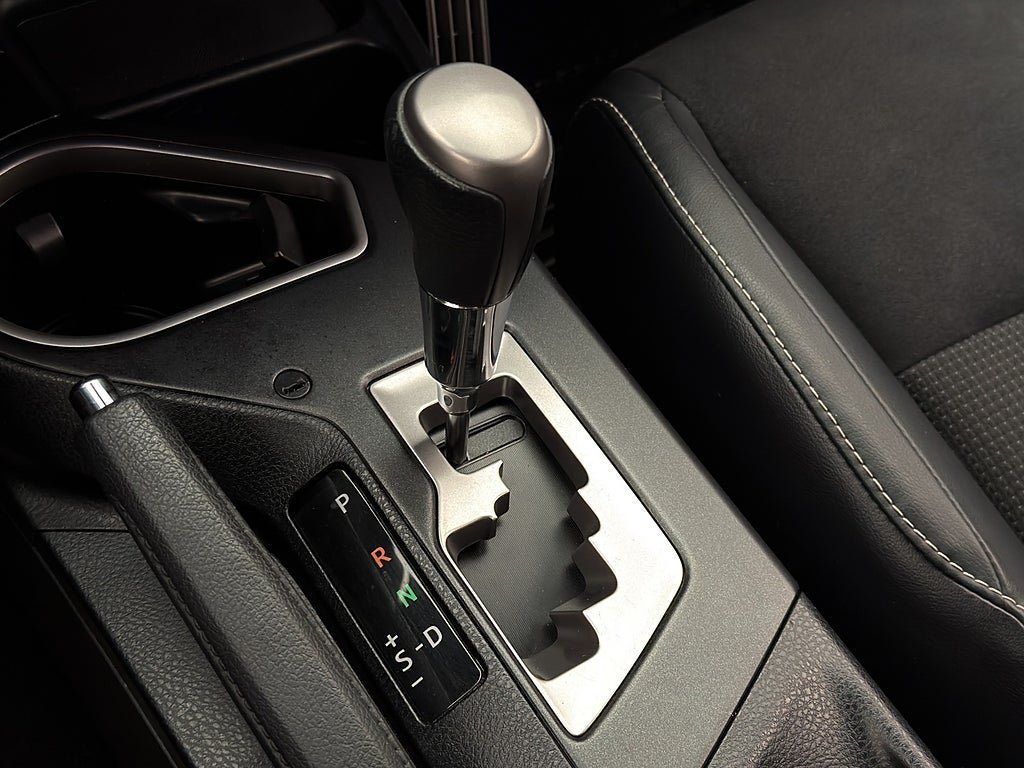 Vehicle Image 23