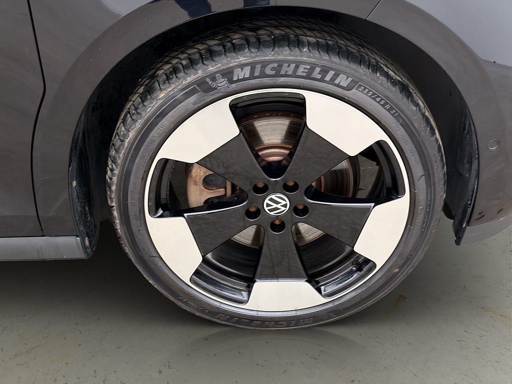 Vehicle Image 37
