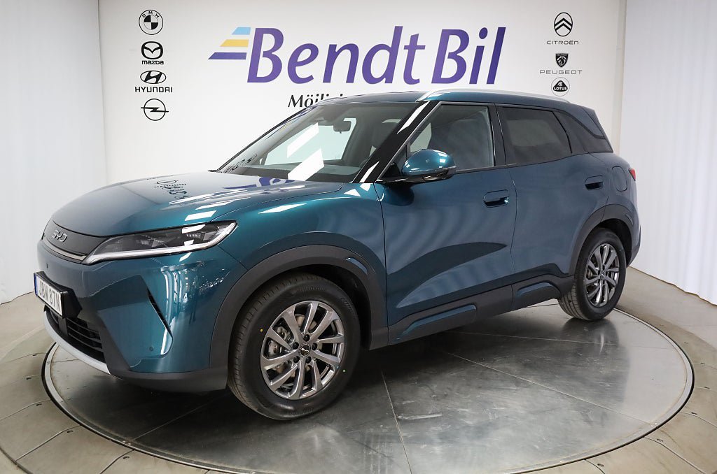 Vehicle Image 4