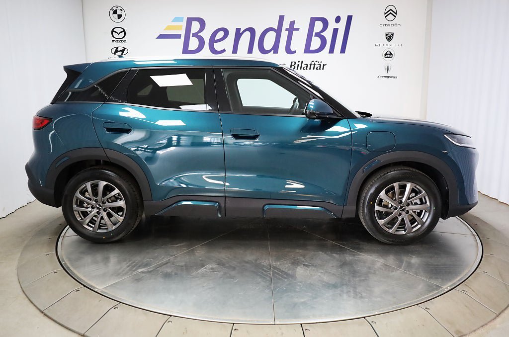 Vehicle Image 15