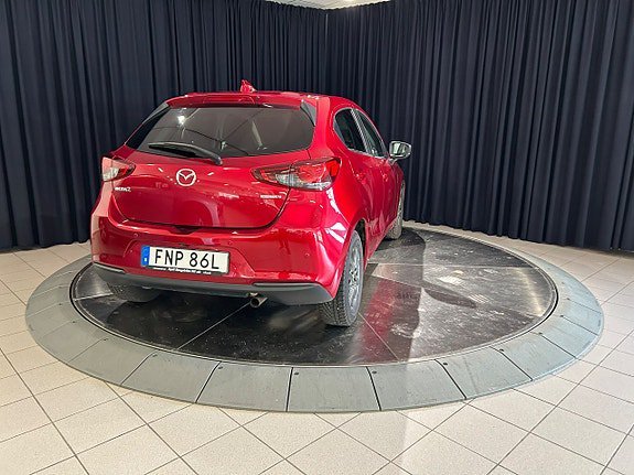 Vehicle Image 7