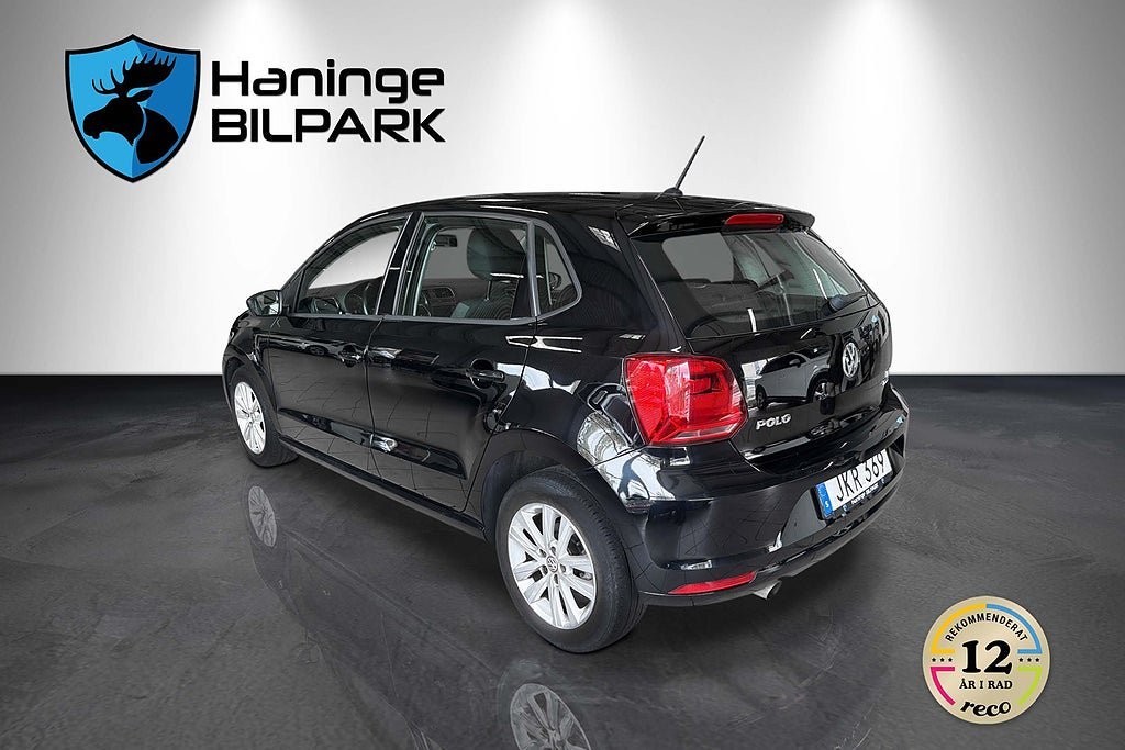 Vehicle Image 8