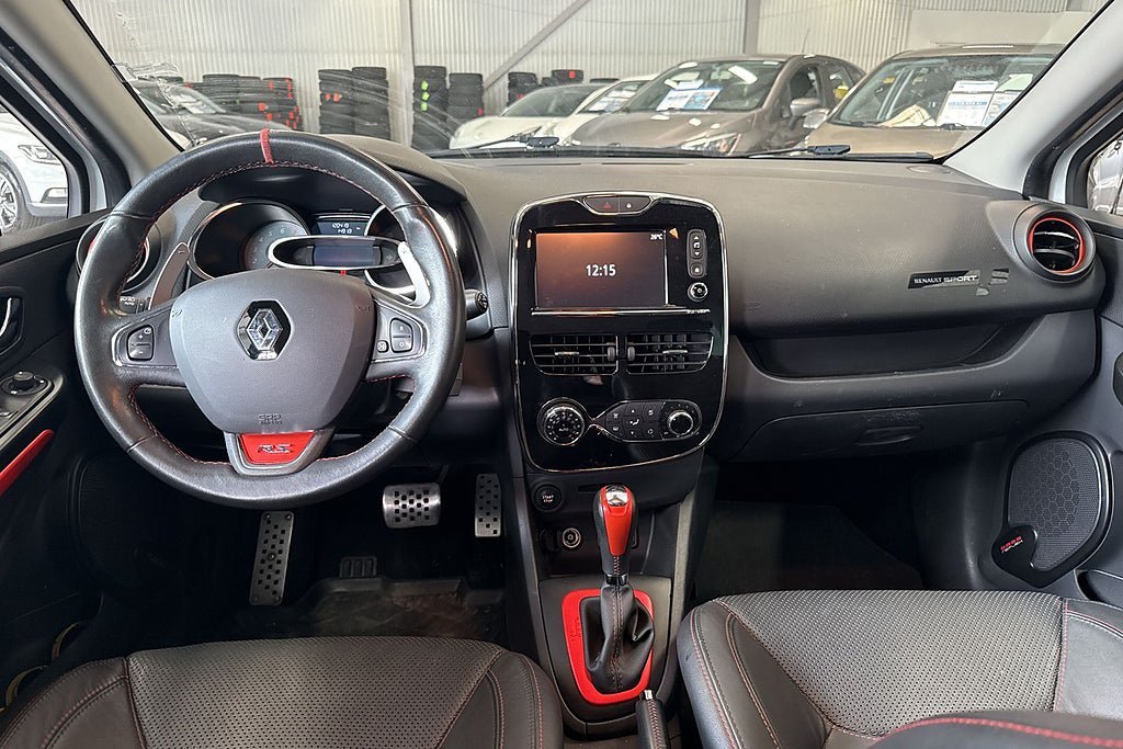 Vehicle Image 15