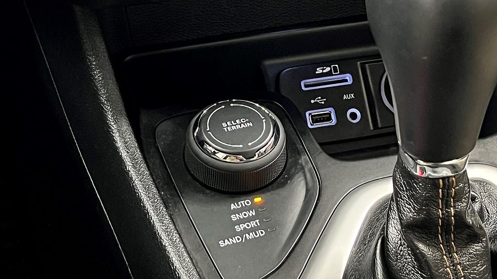 Vehicle Image 22