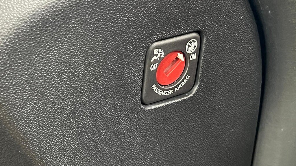 Vehicle Image 22