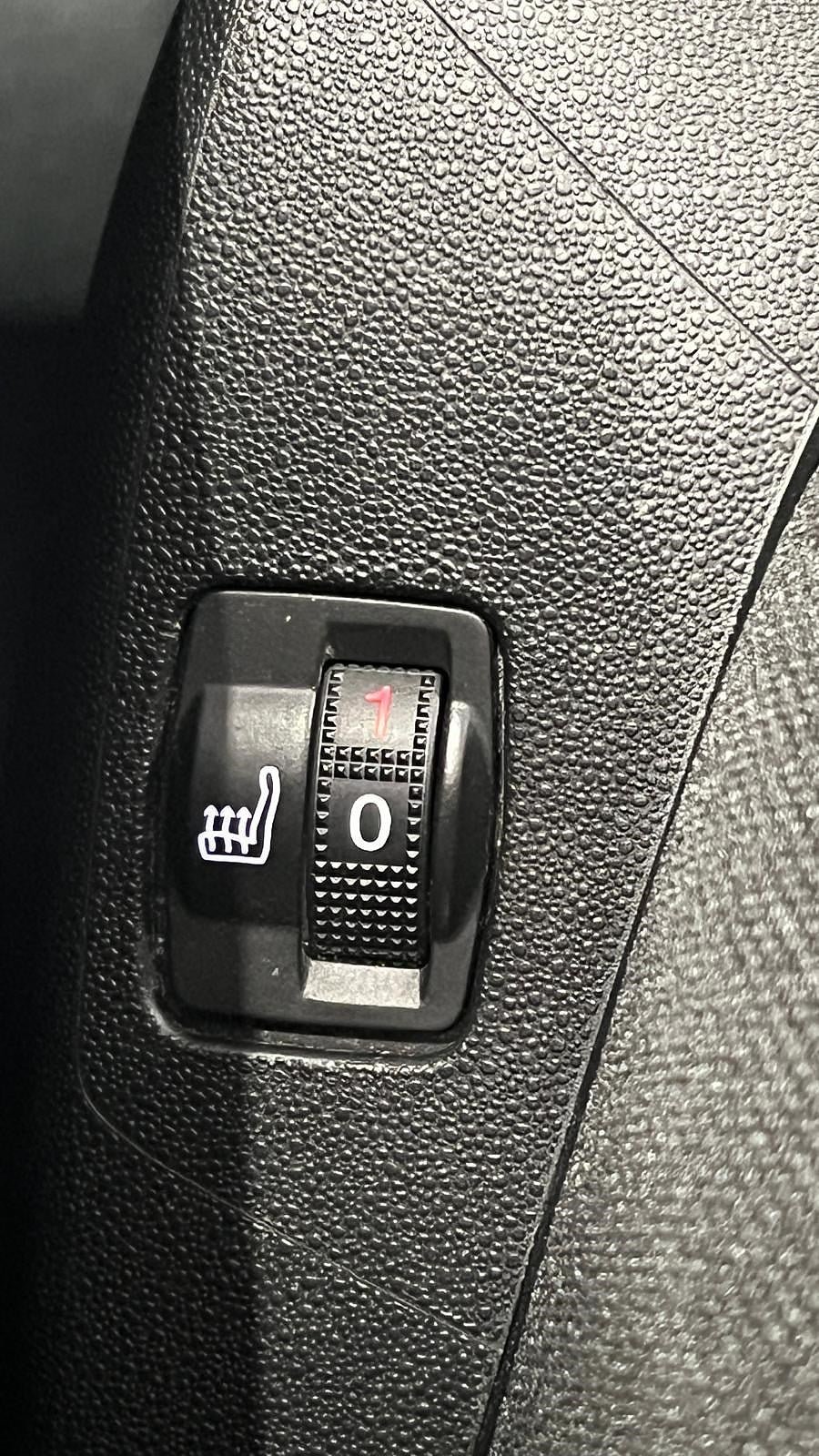 Vehicle Image 24
