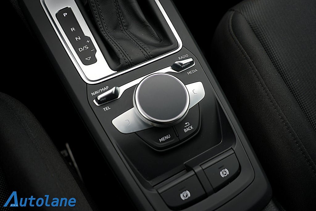 Vehicle Image 24