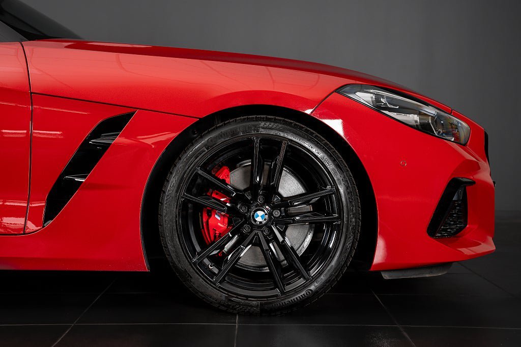 Vehicle Image 6