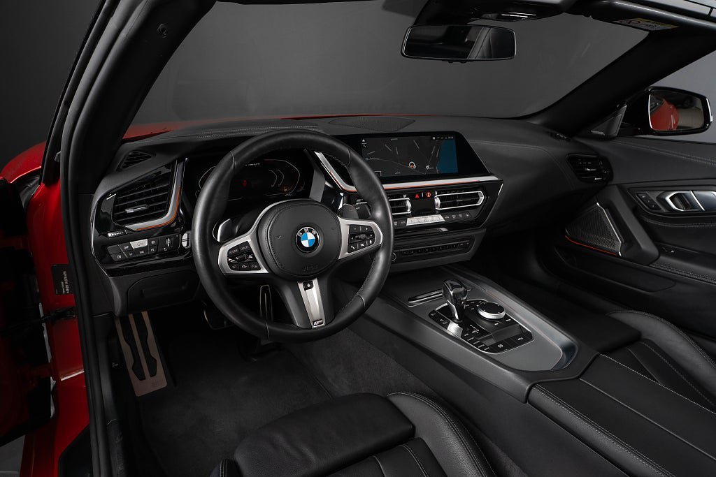 Vehicle Image 8
