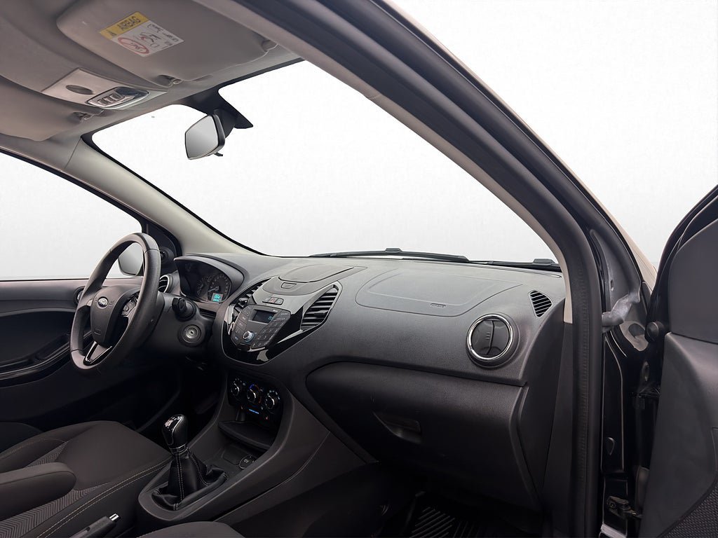 Vehicle Image 18