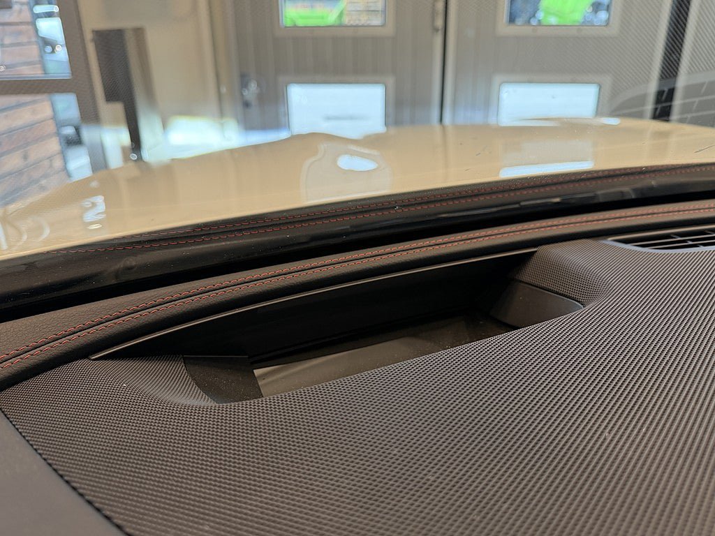 Vehicle Image 28