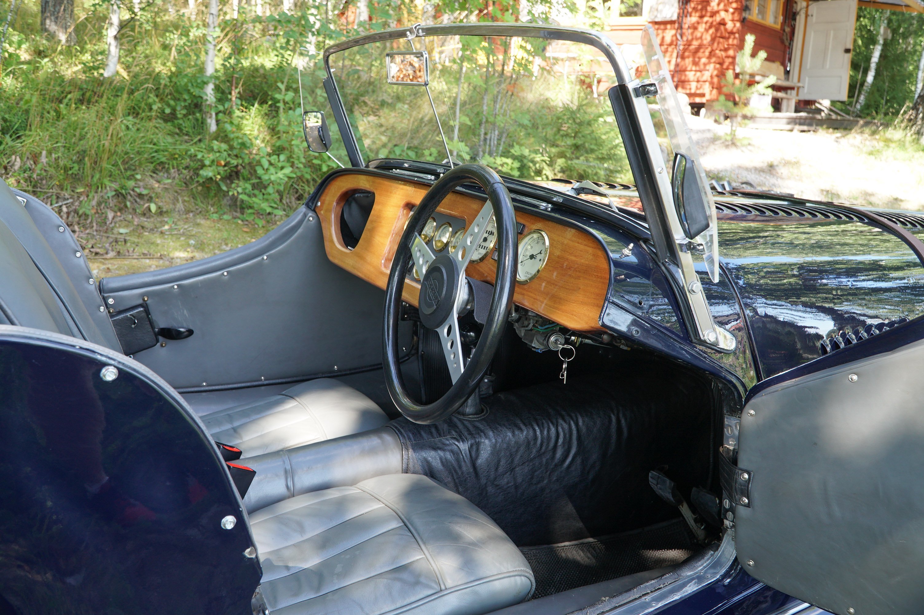 Vehicle Image 40