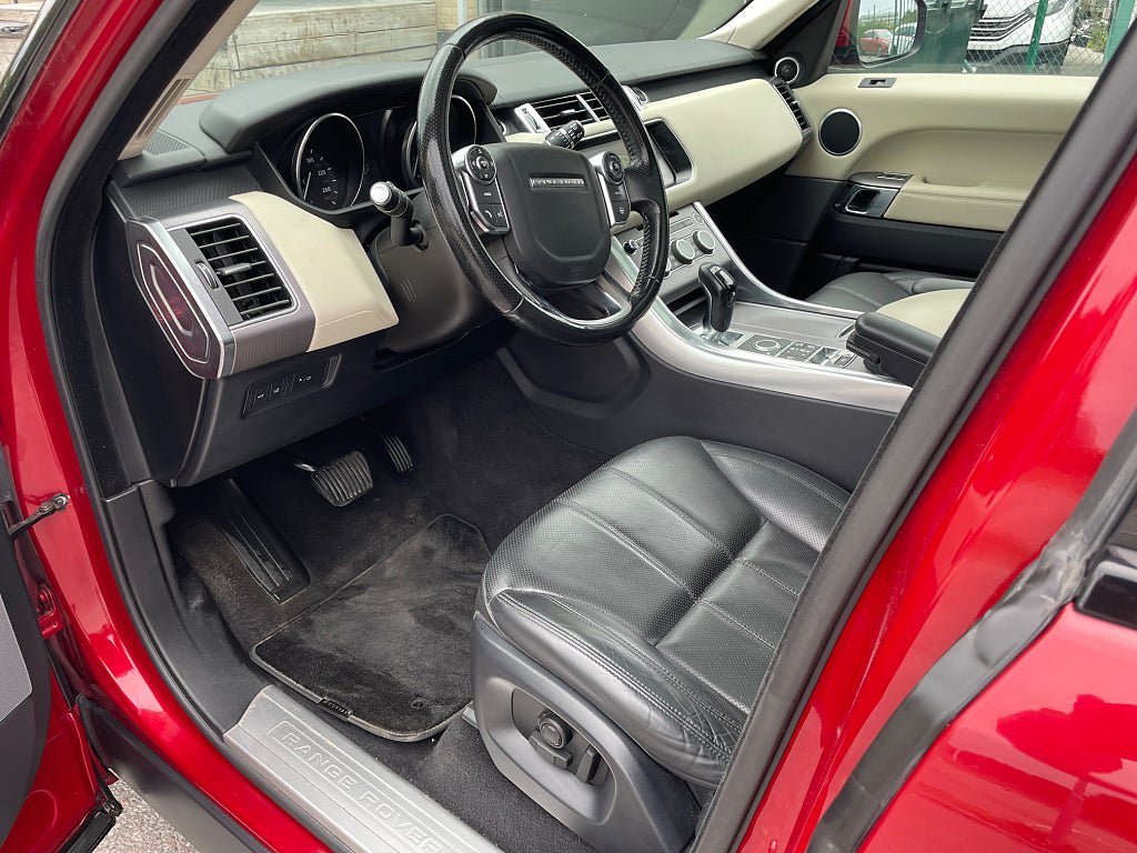 Vehicle Image 9
