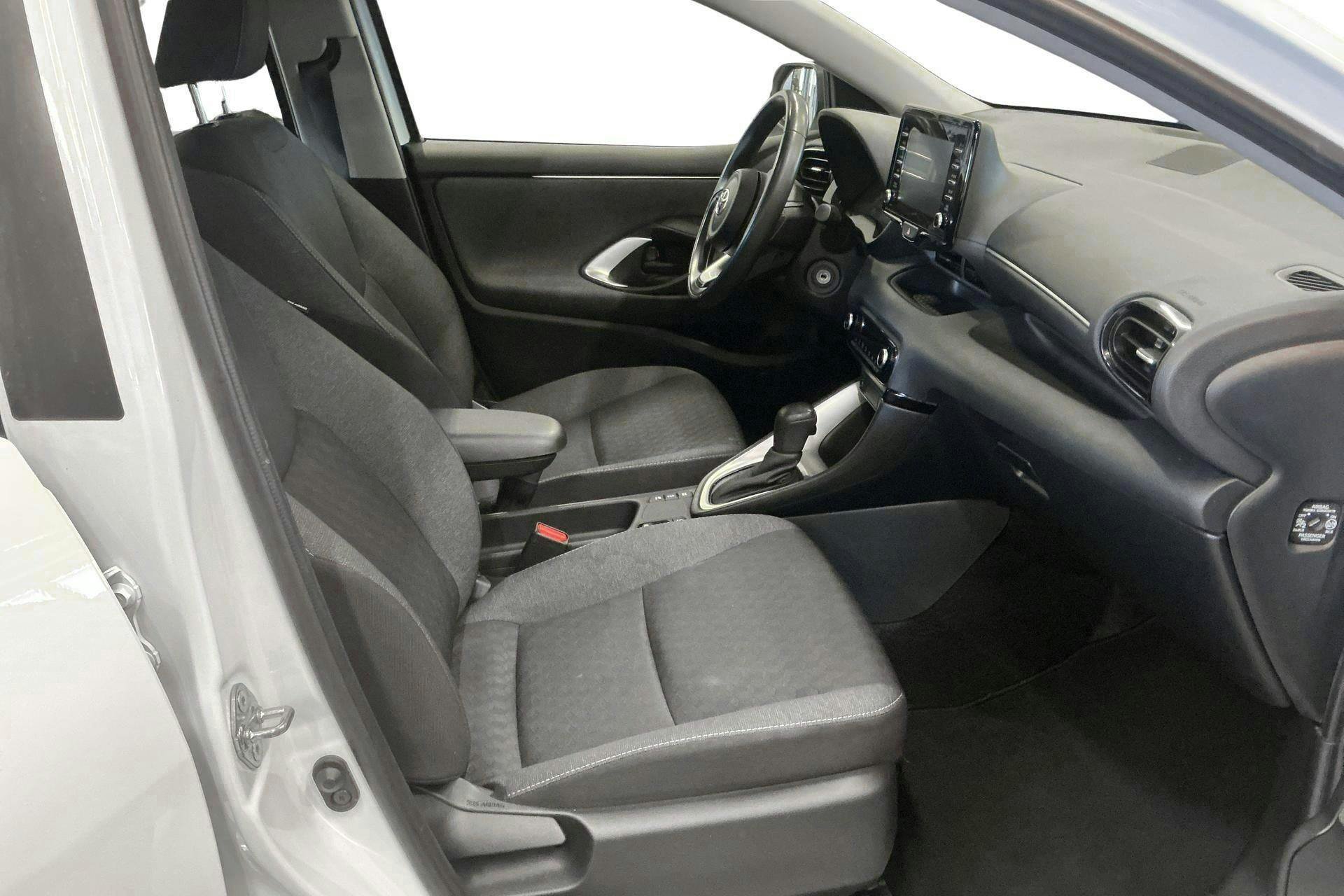 Vehicle Image 7