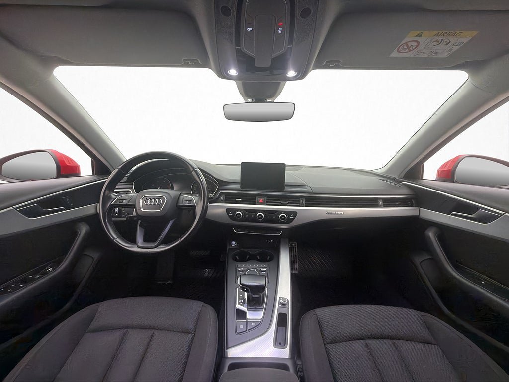 Vehicle Image 12