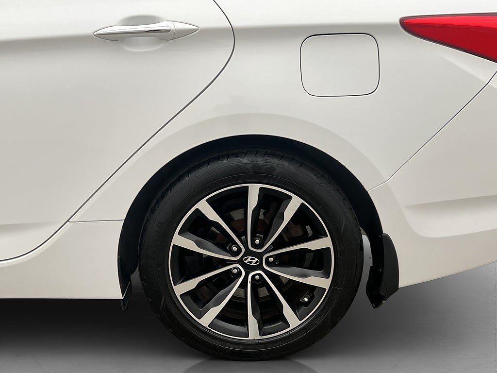 Vehicle Image 30