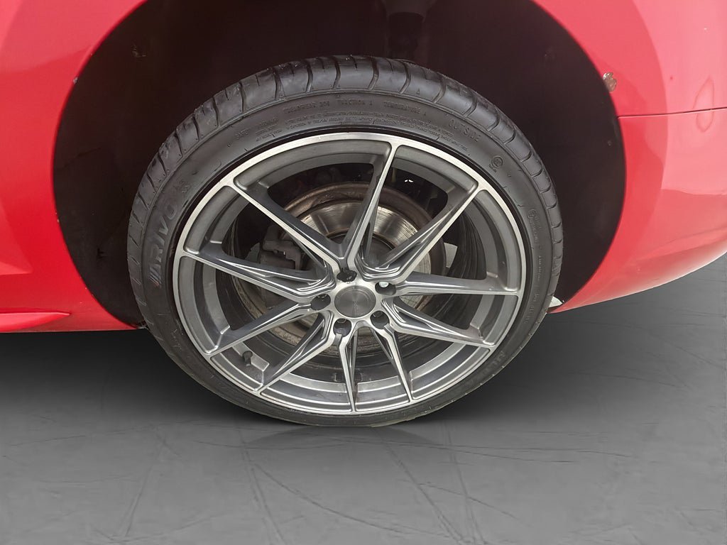 Vehicle Image 28