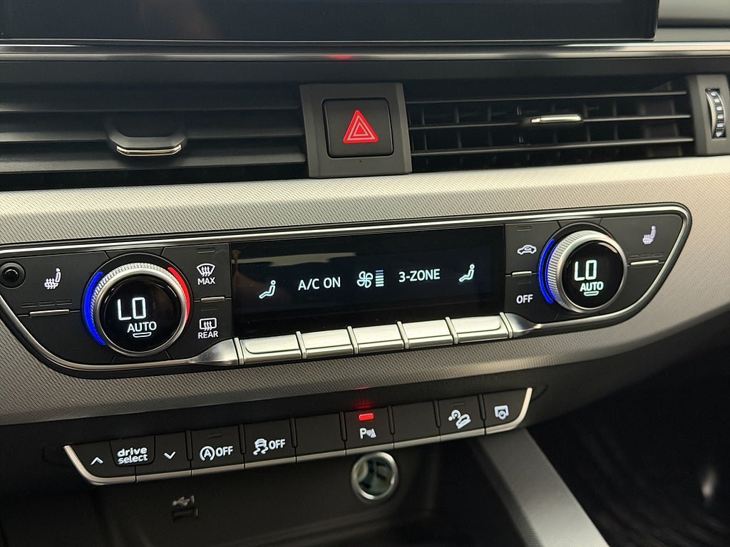 Vehicle Image 28