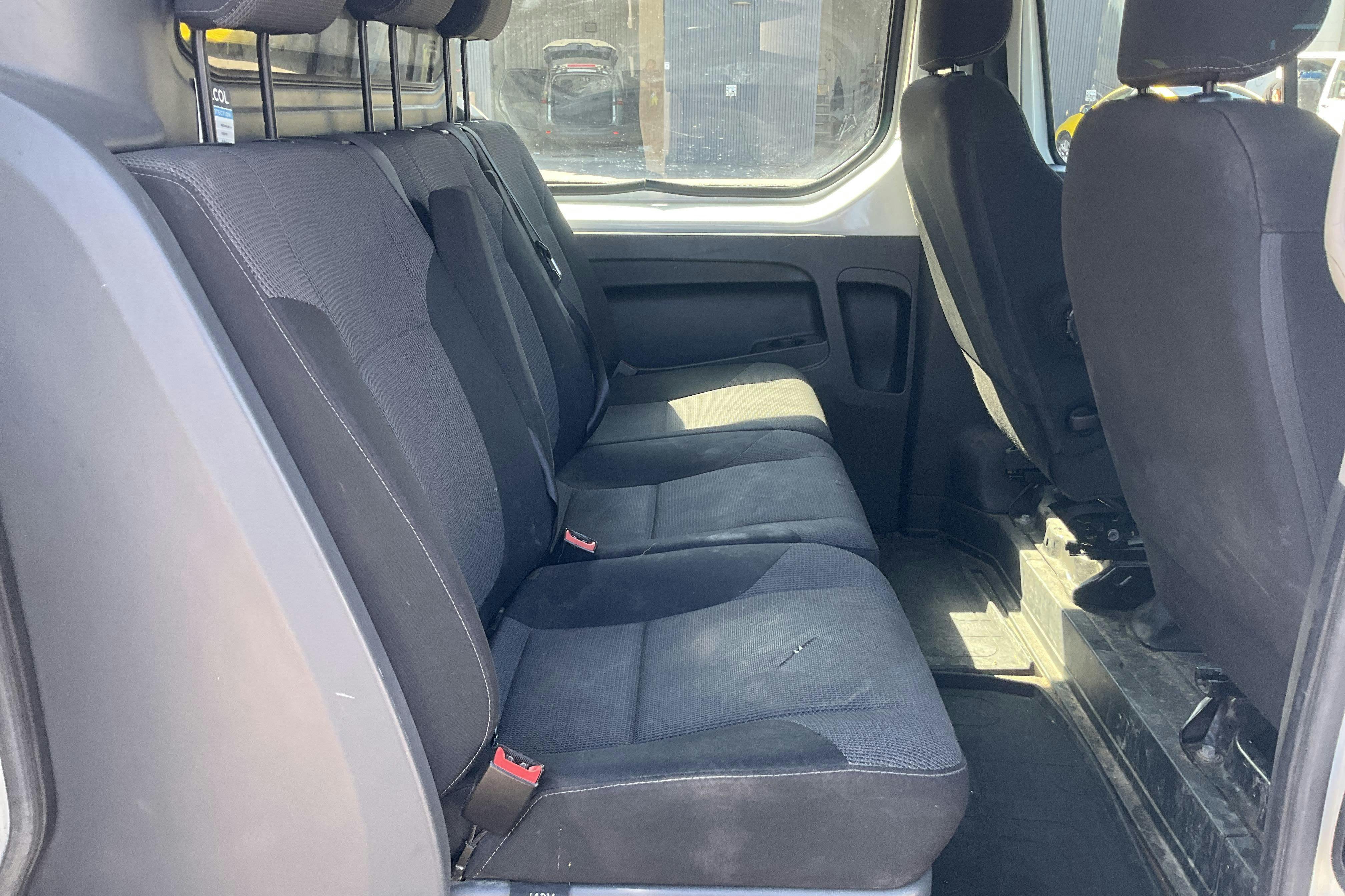 Vehicle Image 9