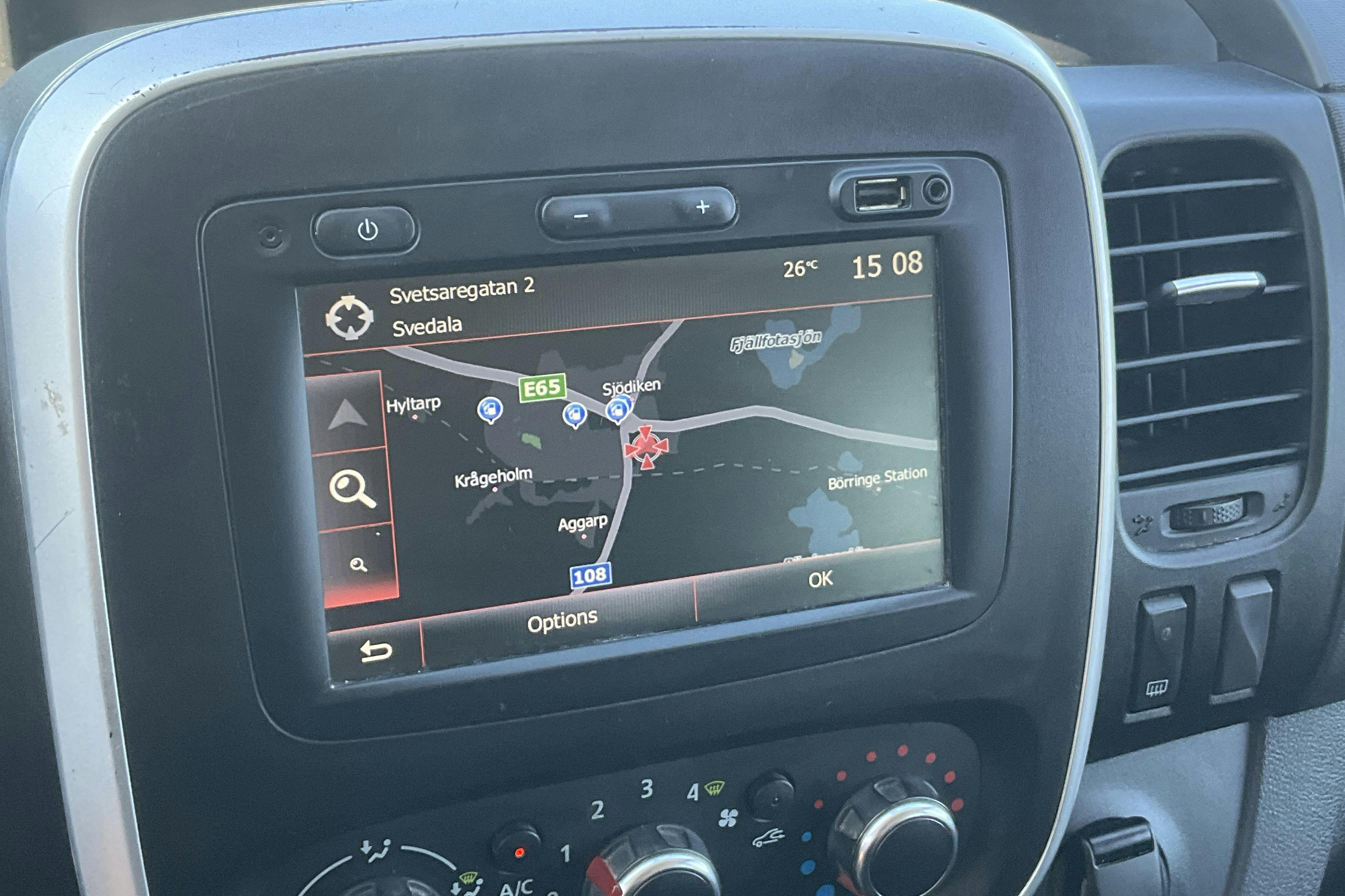 Vehicle Image 13