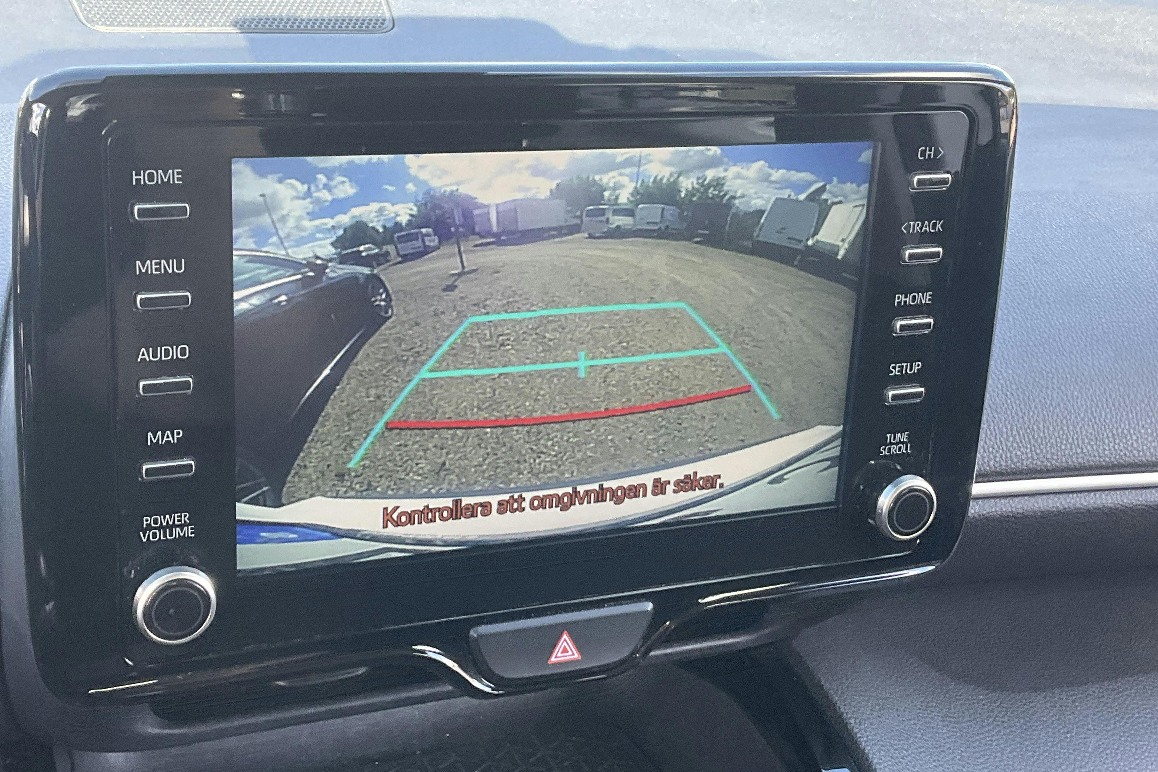 Vehicle Image 14