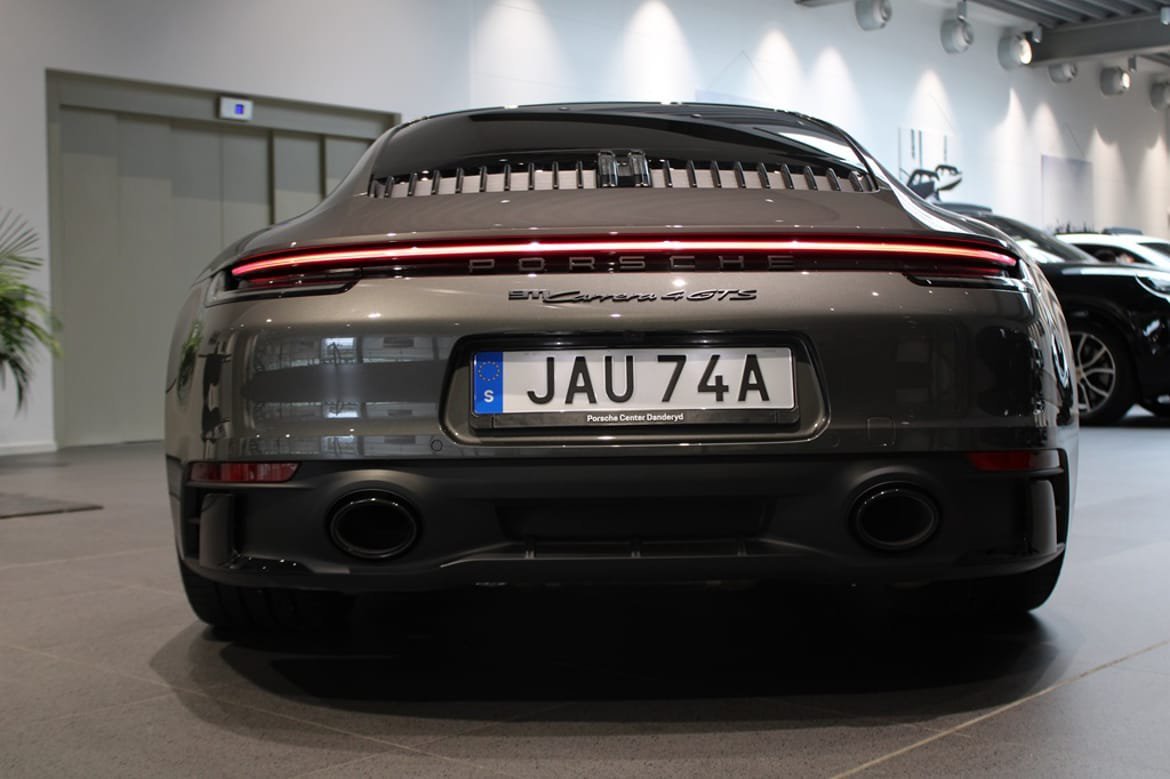 Vehicle Image 7