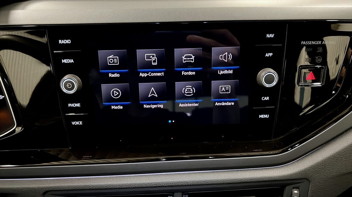 Vehicle Image 9