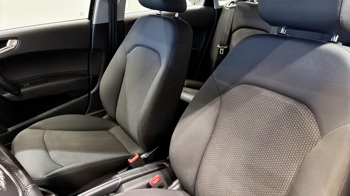 Vehicle Image 8