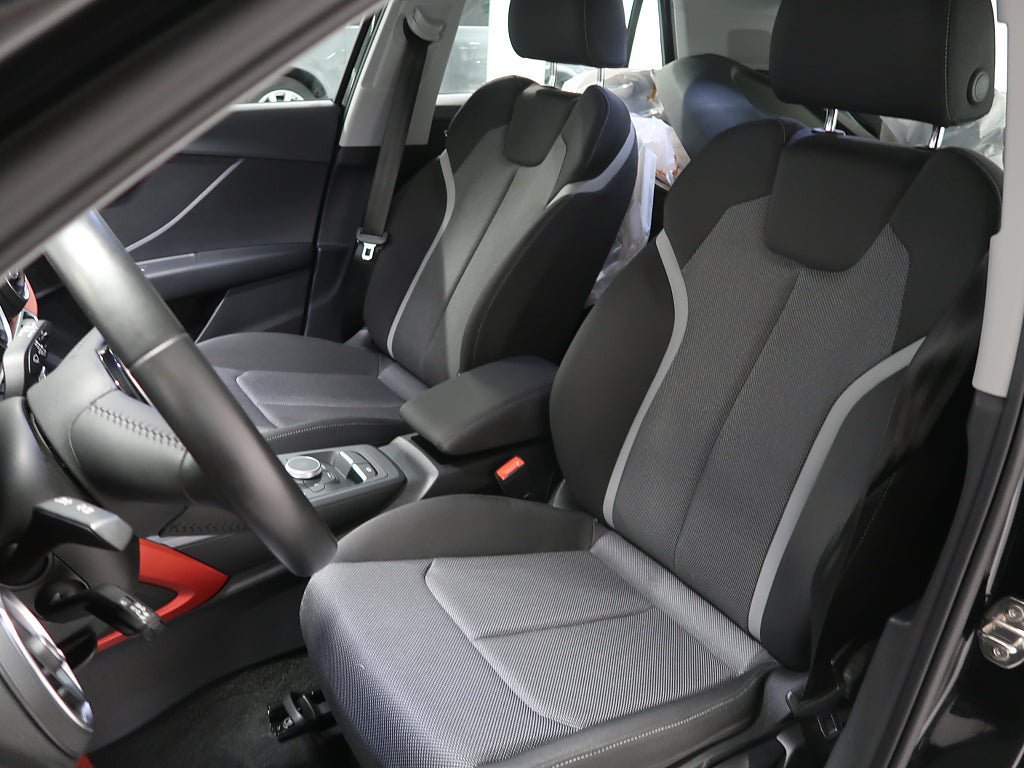 Vehicle Image 15