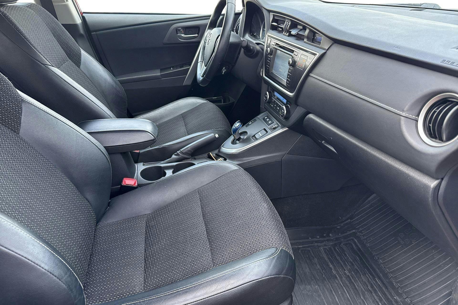 Vehicle Image 7