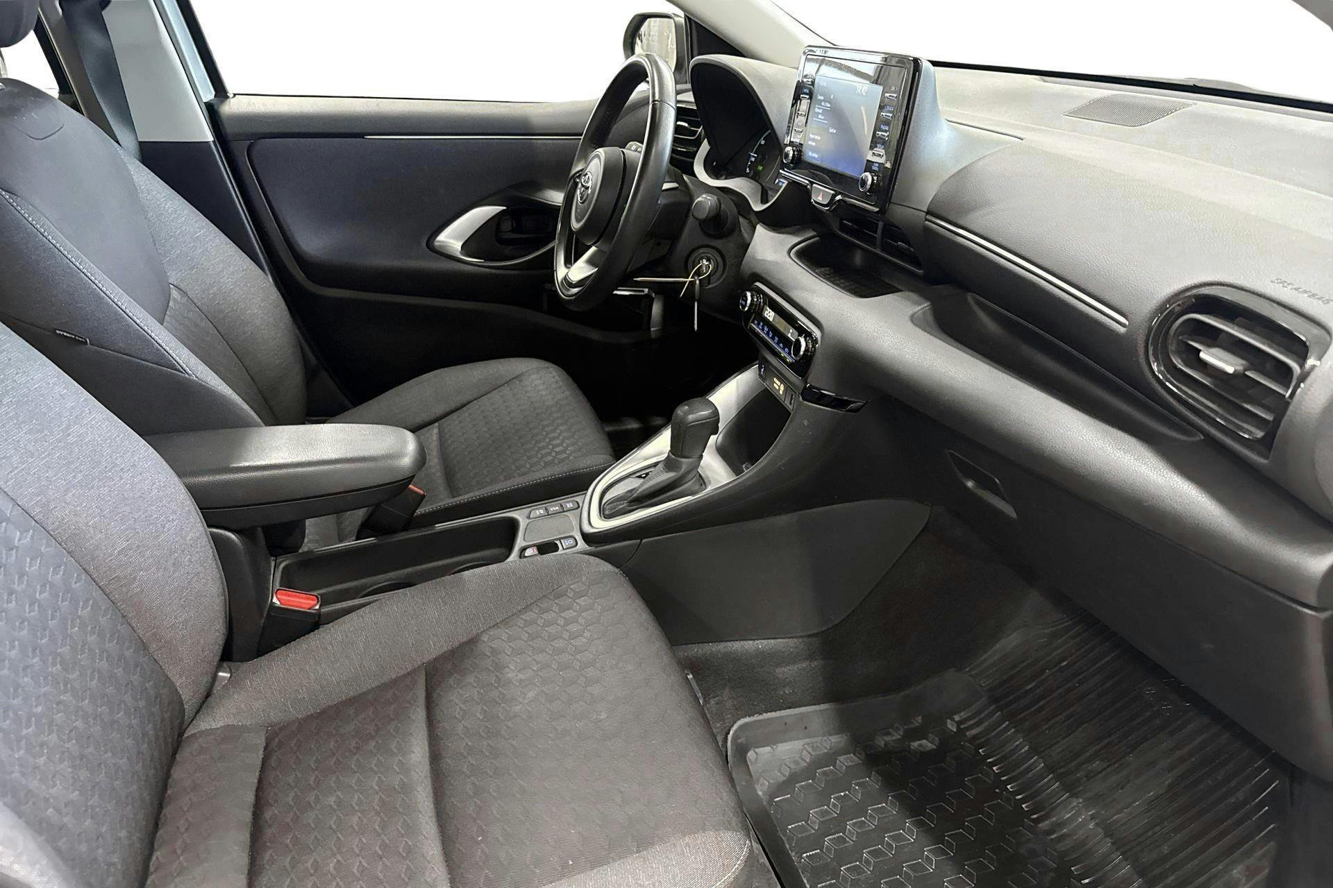 Vehicle Image 7