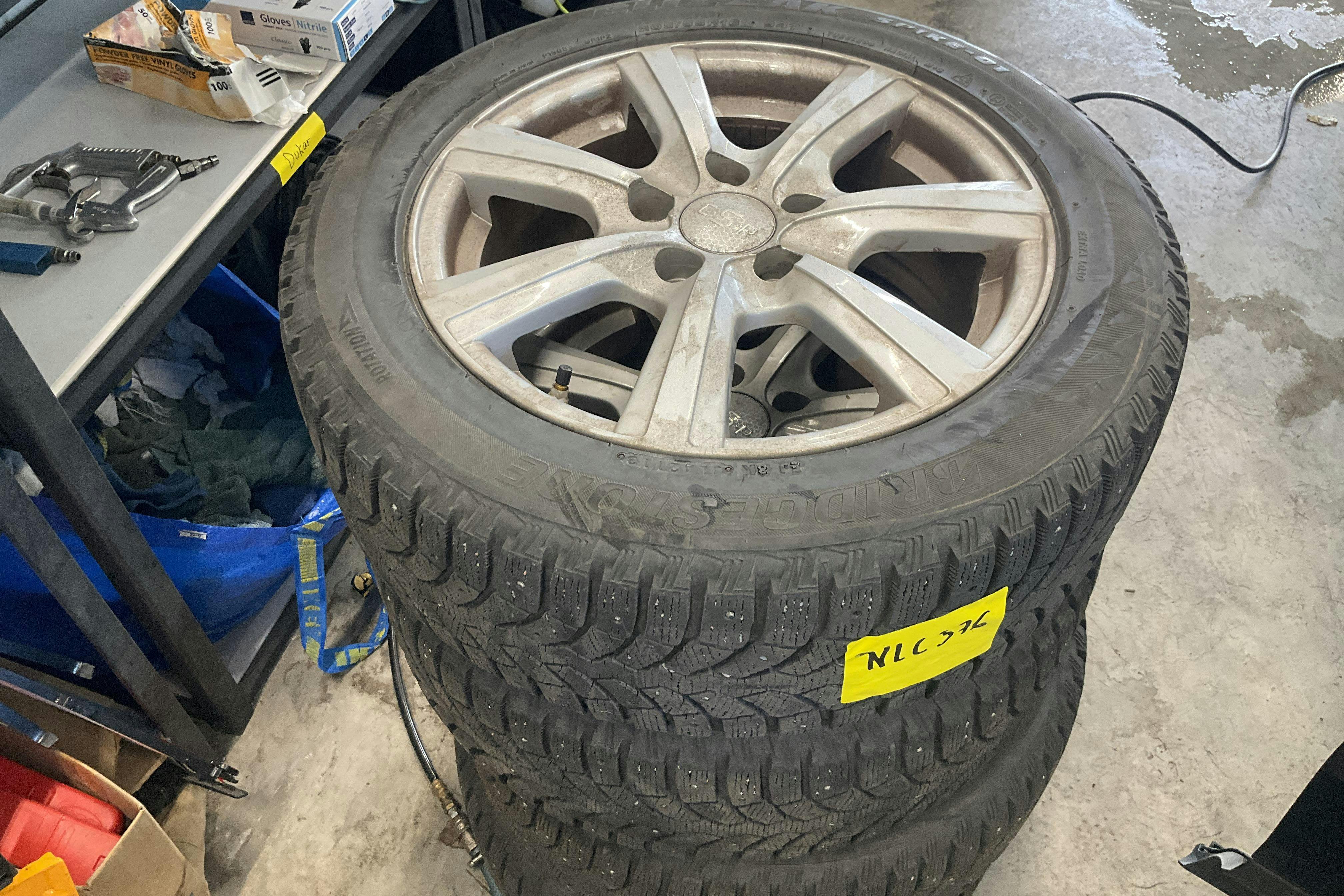 Vehicle Image 14
